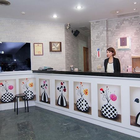 Hsinchu 101 Inn Екстериор снимка